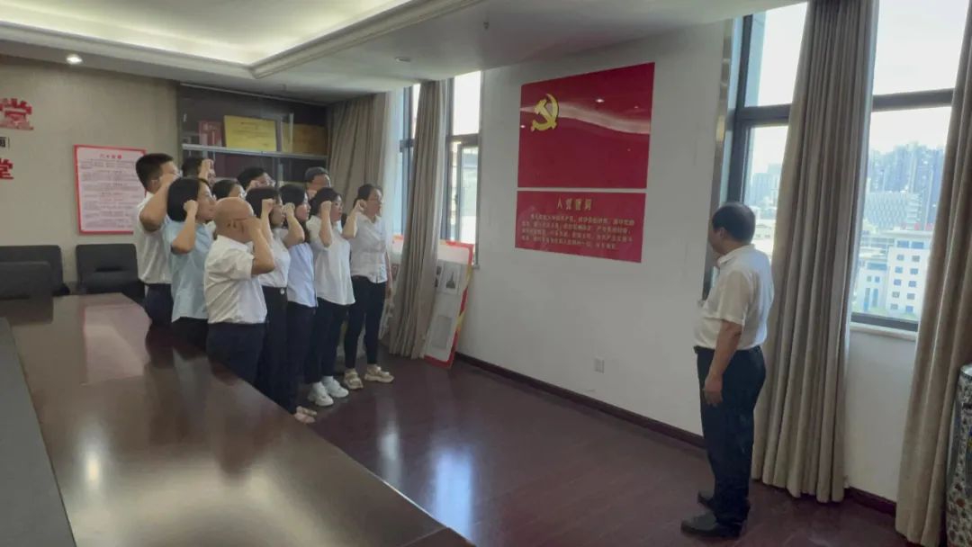 资阳市Z6尊龙时凯集团喜迎七一 庆党华诞